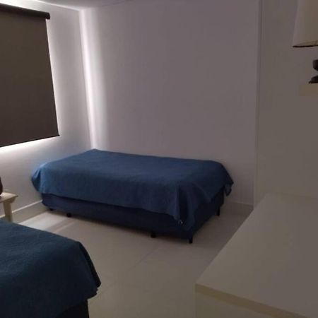 Apto De 3 Dorm De Frente Ao Mar Гуаружа Экстерьер фото